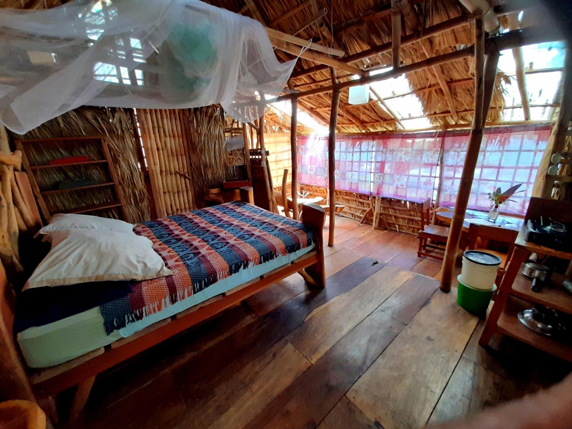 El Bamboo Cabins Balgue Exterior foto